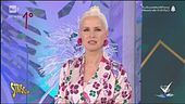 Moda caustica, i look da incubo visti in tv
