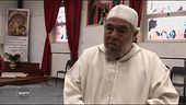 La moschea ospitata nella sala della parrocchia del quartiere