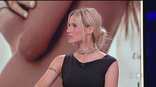 La "Doppia Difesa" di Michelle Hunziker