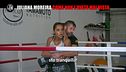 GABRA: Lo scherzo a Juliana Moreira: prende a calci marito e amante!