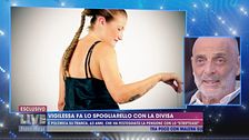 Alghero, la vigilessa Franca fa lo spogliarello