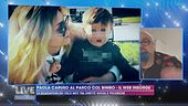 Paola Caruso al parco col bimbo, il web insorge