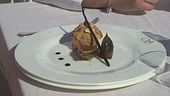 Bigné con mandorle, vincotto e fico caramellato