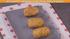 Crocchette di branzino in crosta di capelli d'angelo