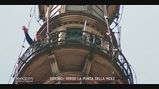 Verso la punta della Mole Antonelliana
