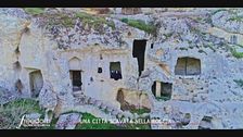 Gravina, Puglia: una città scavata nella roccia