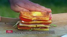 Tramezzino gourmet e pollo Oriente-Italia