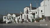 Nel borgo di Checco Zalone