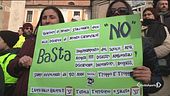 Roma, protesta contro la discarica