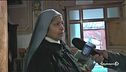 Suora accoltellata durante la Messa