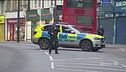 Accoltella i passanti ucciso a Londra