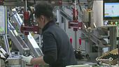 E crolla la produzione industriale