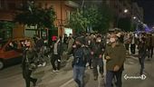 In piazza contro le chiusure