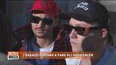 I ragazzi giocano a fare gli influencer