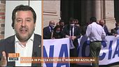 La Lega in piazza contro il ministro Azzolina
