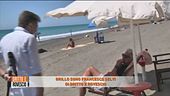 E Grillo in spiaggia scappa...
