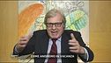 Vittorio Sgarbi: "Insccettabile la mascherina in spiaggia"