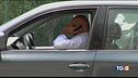 "Al telefono in auto, patente sospesa"