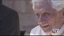 Benedetto XVI ritira la firma dal libro