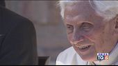 Benedetto XVI ritira la firma dal libro