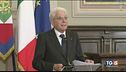 Mattarella: "Amiamo la libertà ma anche la serietà"