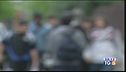 Pietre e "fuocarazzi" baby gang in azione