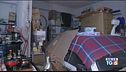 Madre e figlio costretti in un garage