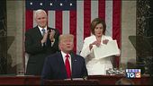 Trump legge il discorso, Nancy Pelosi lo strappa