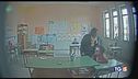 Maestra violenta, ma perchè solo sospesa?