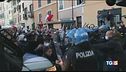 Proteste e tafferugli nelle piazze