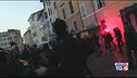 Continuano le proteste in piazza. Ospedali al limite, rischiamo il collasso.
