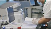 Giovani e asintomatici fanno salire i contagi