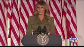 La notte di Melania "Donald ama l'America"