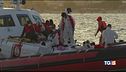 Sbarchi senza fine Lampedusa sciopera