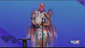 Lady Gaga stravince trionfo in mascherina