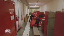 Maurizio Riva: la coperta rossa