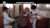 LILLO E GREG: Arancia meccanica