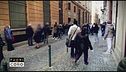 Coronavirus: in centinaia in fila al Monte dei pegni