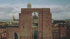 La facciata del Duomo di Siena