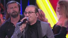 Momento "Emigratis": addio serietà!