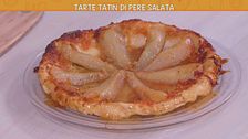 Torta tatin di pere salata