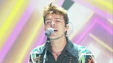Stash and The Kolors cantano "Come Together"
