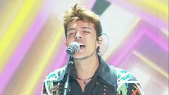 Stash and The Kolors cantano "Come Together"