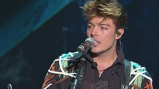 Stash and The Kolors cantano "In The Air Tonight"