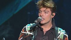 Stash and The Kolors cantano "In The Air Tonight"