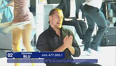 Umberto balla sulle note di "The Dirty Boogie"