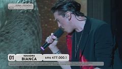 Michele Bravi canta "Vengo dalla Luna"