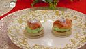 Blinis con mousse di avocado e salmone