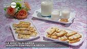 Biscotti con frutta secca