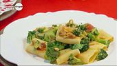 Paccheri con broccoli e acciughe